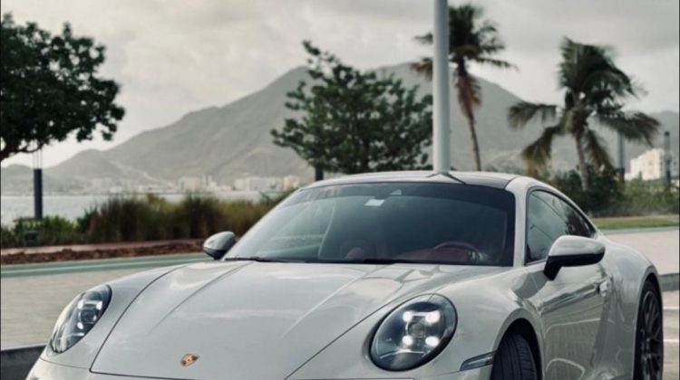 Porsche 911 Carrera 1